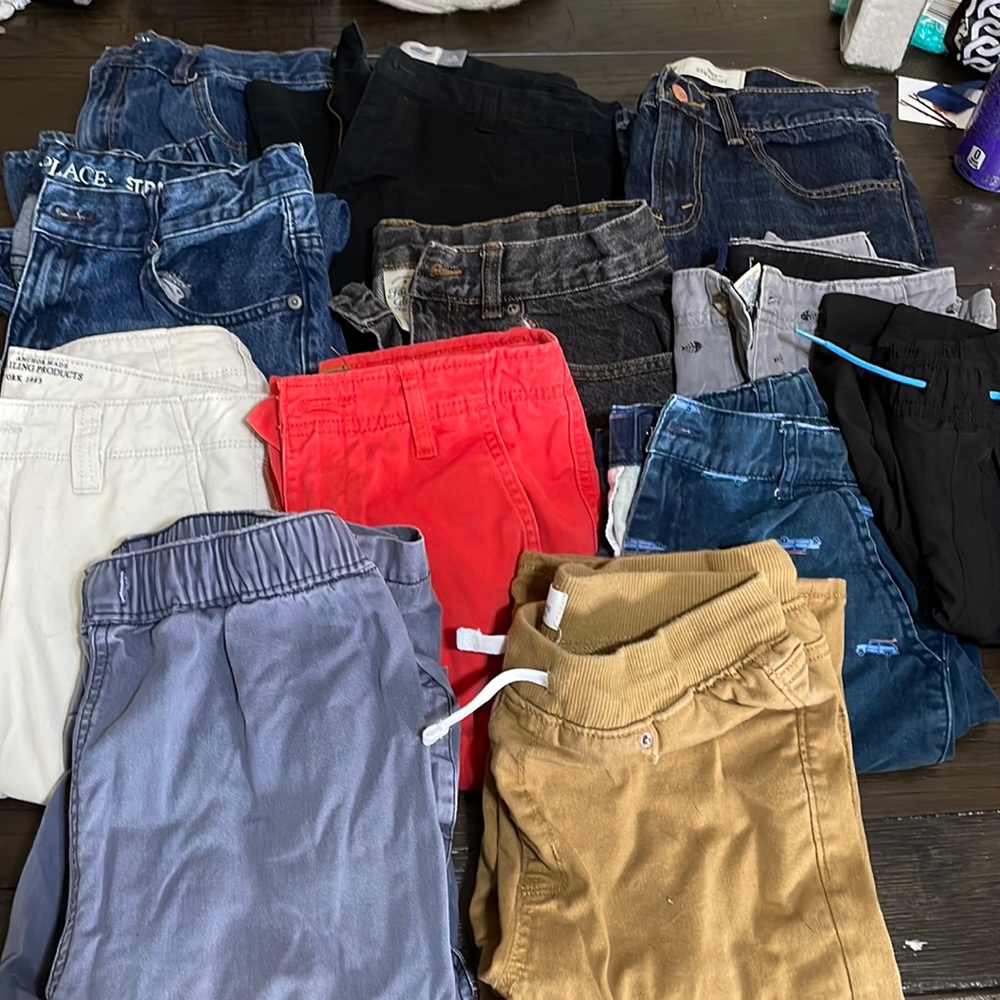 Hugs lot of boys 14-16 pants and shorts!!